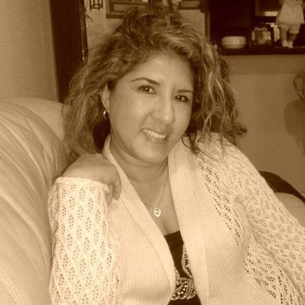 Meet your Posher, Alyna jazmin